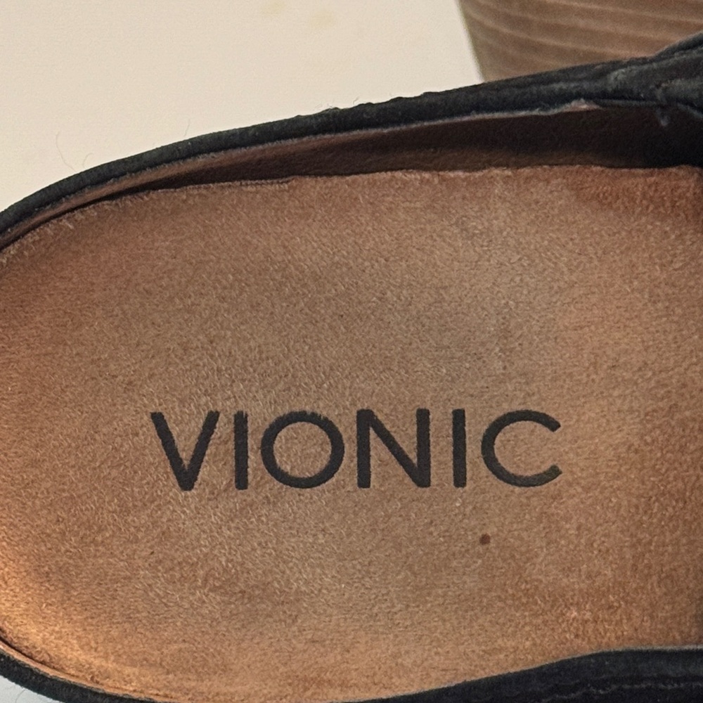 Vionic Black Mules with Buckle Sz 7 - Picture 2 of 9